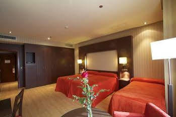 Ma Nazaries Business And Hotel
